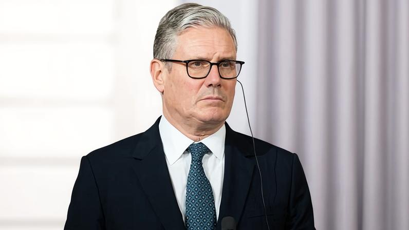 Cinco questionamentos sobre o embate Mandelson-Starmer