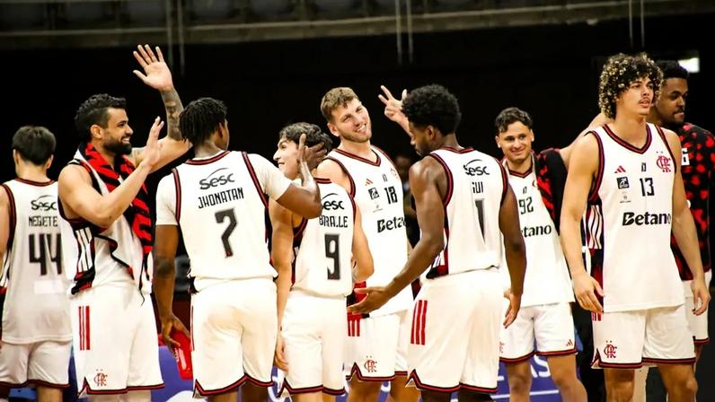 Flamengo enfrentou o Mogi pelo NBB no Maracanãzinho (Foto: Juliana Nascimento / CRF)