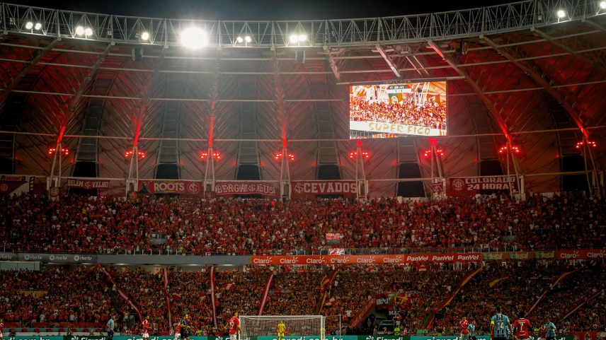 xG é formado a partir do percentual de finalizações que entram no gol consideradas a distência e o ângulo da bola em relação às traves — Foto: Gato Mestre