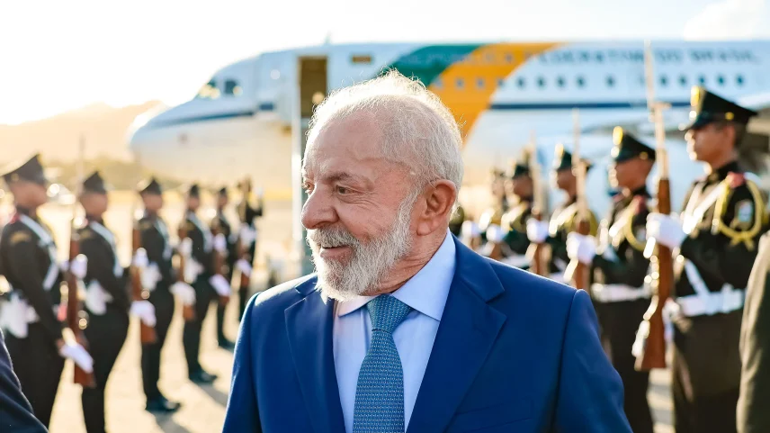 O presidente da República, Luiz Inácio Lula da Silva, durante chegada ao Aeroporto Panamá Pacífico, na cidade do Panamá. (Foto: Ricardo Stuckert / PR)