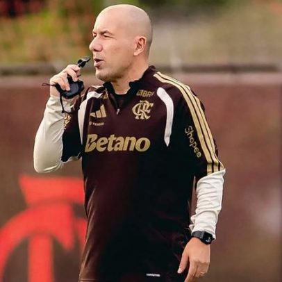Leonardo Jardim elogia jovem preterido por Filipe Luís no Flamengo