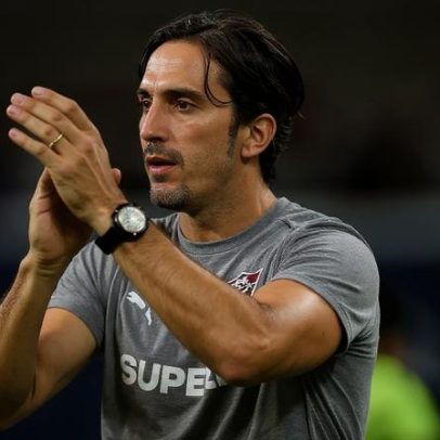 Zubeldía define escalação do Fluminense com várias mudanças