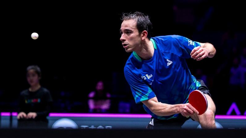 Hugo Calderano avança às quartas na Copa do Mundo de tênis de mesa