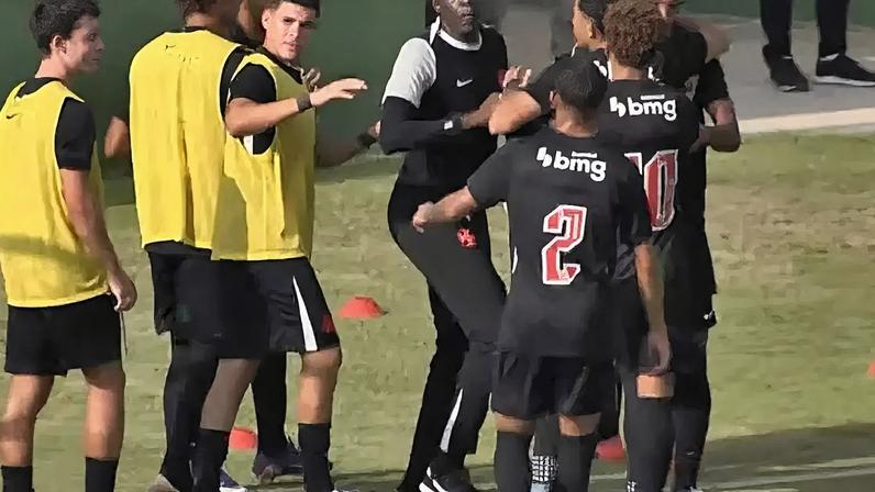 Beto marca lindo gol pelo Juventude contra o Vasco –