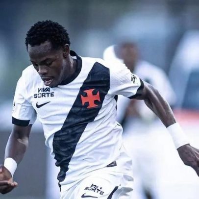 Andrés Gomez abre o placar em Remo x Vasco