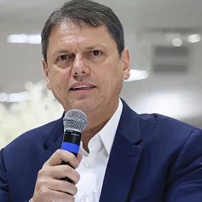 Tarcísio lidera todas as simulações de governo em SP, aponta Paraná Pesquisas