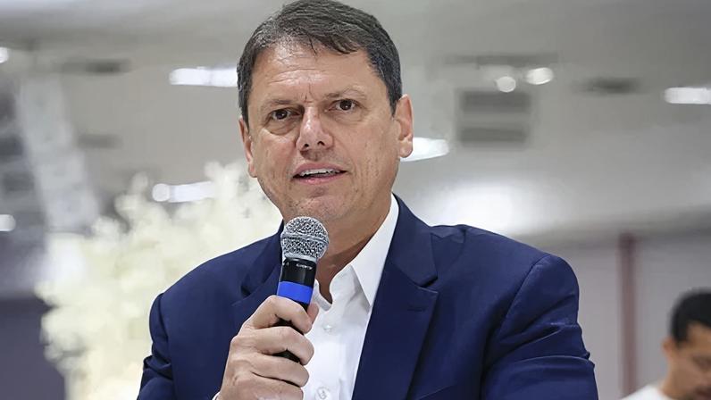 Governador Tarcísio de Freitas (Republicanos)