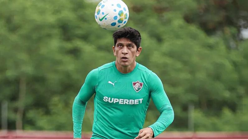 Cano em treino pelo Fluminense no CT Carlos Castilho (Foto: Lucas Merçon/ Fluminense FC)