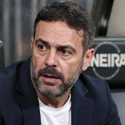 Bastidores da vitória do Cruzeiro mostram discurso de Artur Jorge