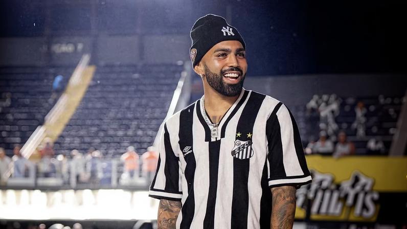 Gabriel Barbosa antes do jogo entre Santos x Remo, pelo Brasileirão — Foto: Raul Baretta/ Santos FC.