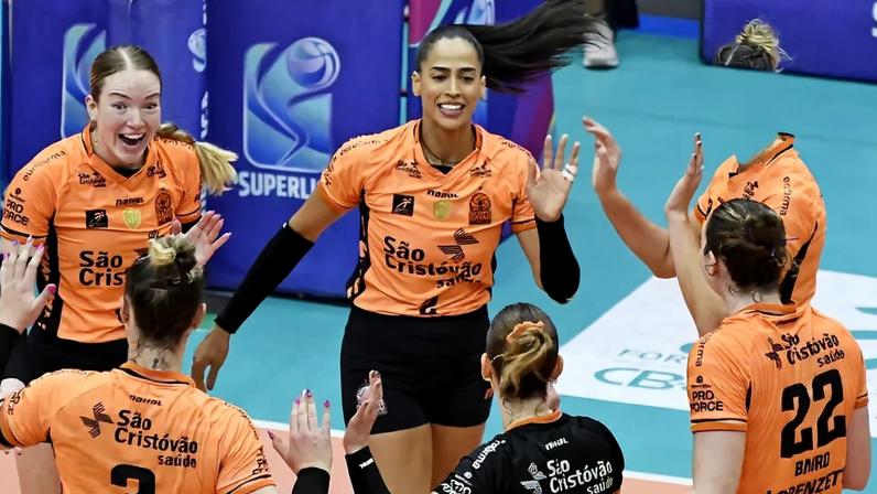 Osasco vence Fluminense e avança à semifinal da Superliga Feminina