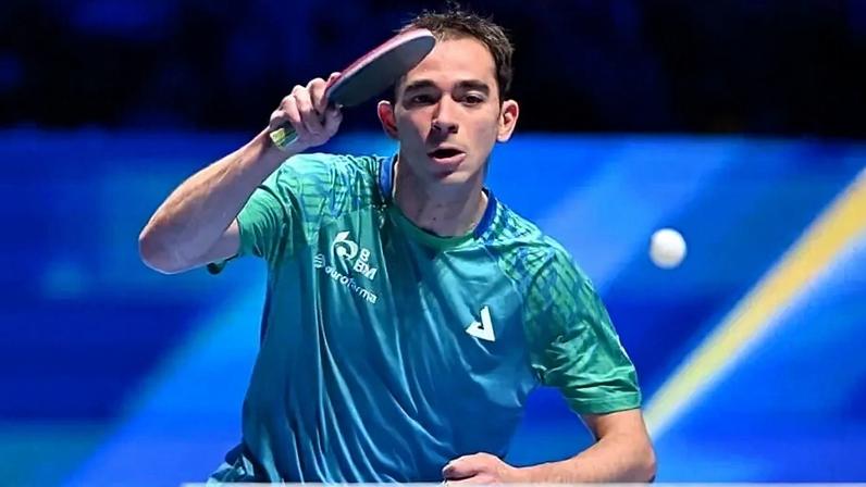 Hugo Calderano em uma das vitórias na Copa do Mundo em Macau (Foto: Divulgação/ITTF)