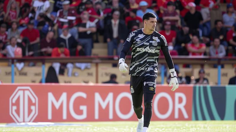 Gabriel Brazão em Deportivo Cuenca x Santos — Foto: Raul Baretta/ Santos FC