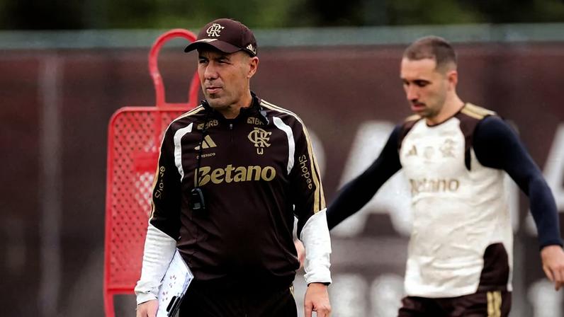 Leonardo Jardim comanda treino do Flamengo no Ninho do Urubu (Foto: Adriano Fontes / Flamengo)