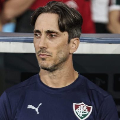 Zubeldía muda escalação do Fluminense para enfrentar altitude de La Paz