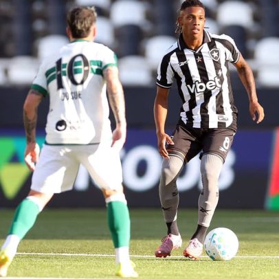 Torcedores protestam após gol em Botafogo x Coritiba; clima tenso