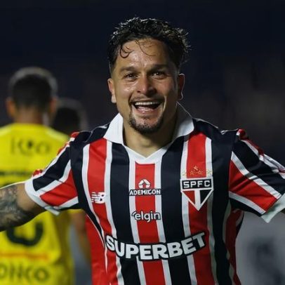 Artur marca pela primeira vez e começa a se firmar no São Paulo