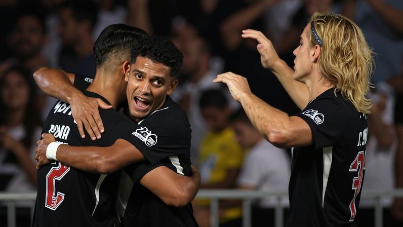 Jogadores do Vasco comemoram gol marcado contra o Audax Italiano (Foto: Matheus Lima/Vasco)