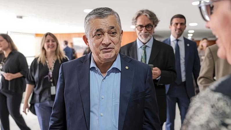 Ministro de Estado Chefe da Secretaria de Relações Institucionais da Presidência da República (SRI), José Guimarães, durante café da manhã com jornalistas no Palácio do Planalto