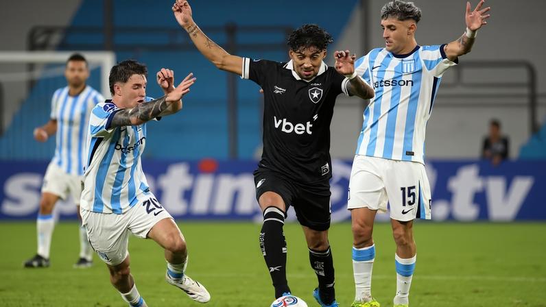 Medina em Racing 2 x 3 Botafogo, pela Sul-Americana 2026 — Foto: Vitor Silva/BFR