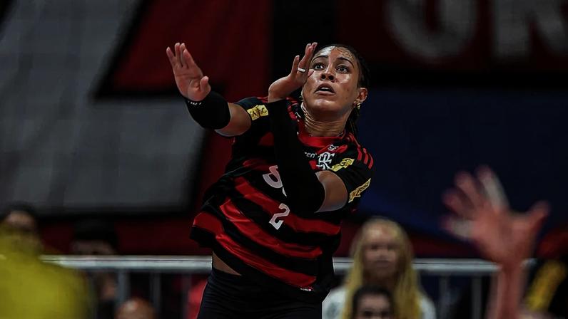 Sesc Flamengo vence Praia Clube após salvar quatro match points na Superliga