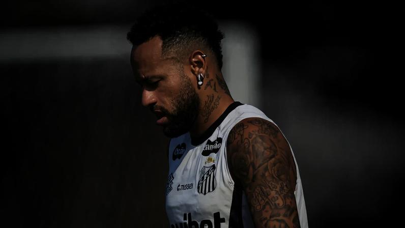 Neymar ajuda Santos a sair da zona do rebaixamento