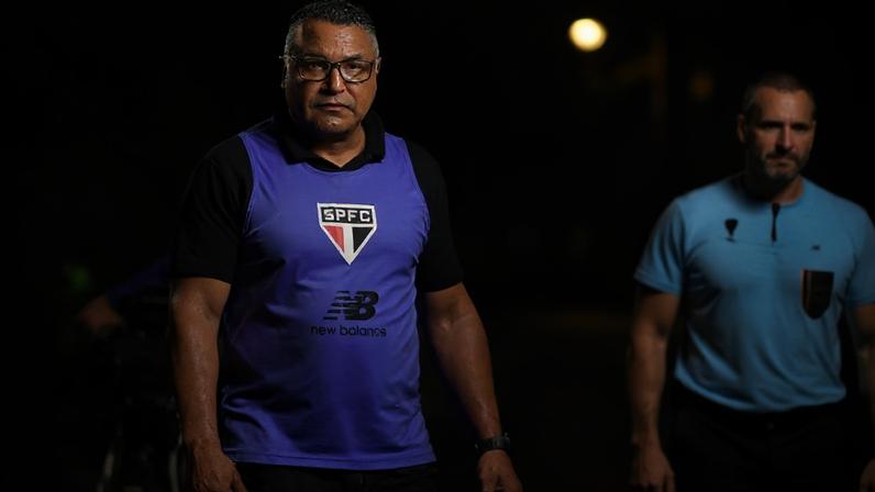 Roger Machado foi contratado após a saída de Crespo (Foto: Rubens Chiri / São Paulo FC)