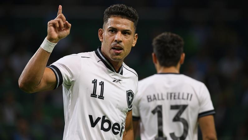 Matheus Martins brilhou na vitória do Botafogo sobre a Chapecoense (Foto: Vítor Silva/Botafogo)