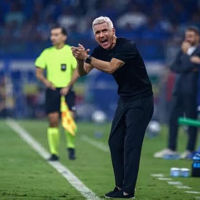 Luís Castro indica mudanças no Grêmio após derrota