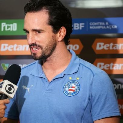 Auxiliar aponta erros do Bahia contra o Flamengo e elogia Léo Vieira