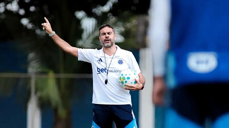 Artur Jorge (Foto: Gustavo Martins/ Cruzeiro)