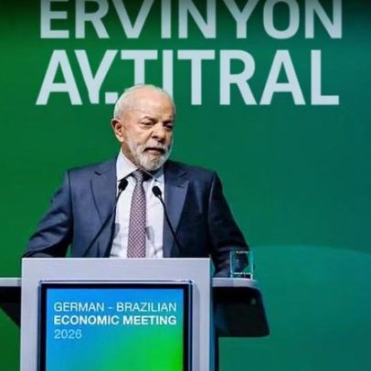 Lula vê guerra no Irã como insensatez e diz atuar para conter alta de gasolina