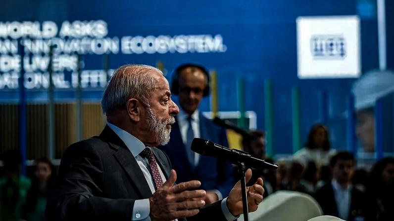 Presidente da República, Luiz Inácio Lula da Silva, durante visita à Feira Industrial de Hanôver. “Messegelände”, na Alemanha. Foto: Ricardo Stuckert / PR