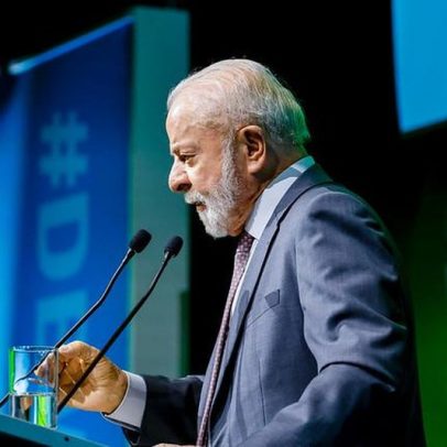 Lula anuncia programa para financiar compra de caminhões após derrotas no Congresso