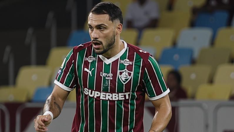 Freytes em ação em Fluminense x Chapecoense (Foto: Lucas Merçon/ Fluminense FC)
