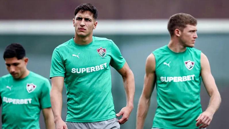 Savarino, Bernal e Castillo no treino do Fluminense (Foto: Marcelo Gonçalves/ Fluminense FC)