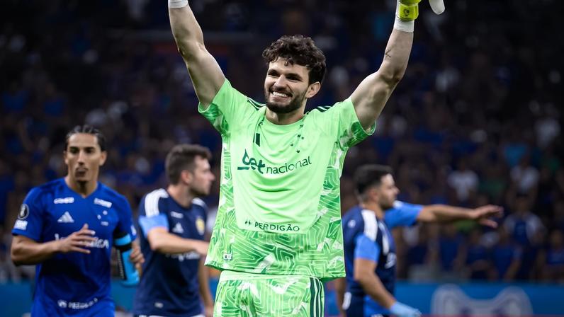 Otávio foi titular do Cruzeiro contra o Boca Juniors — Foto: Gustavo Aleixo/Cruzeiro