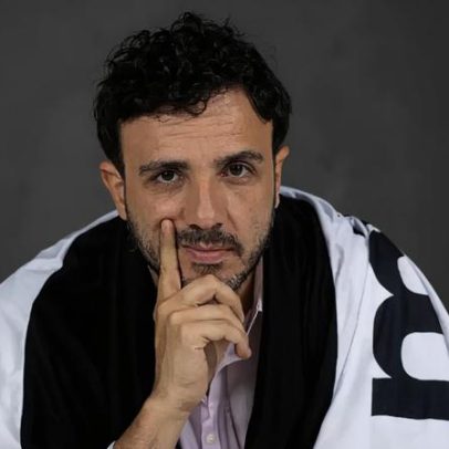 Renan Santos planeja conquistar votos de Flávio Bolsonaro, diz ser da direita