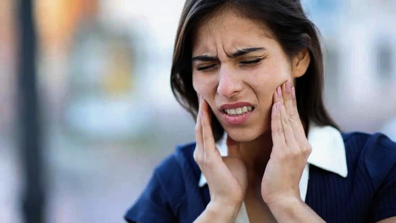Mãos geladas podem estar ligadas à circulação e merecem atenção quando frequentes