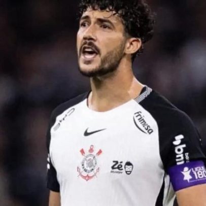 Zagueiro do Corinthians obtém carteira de motorista para dirigir ônibus