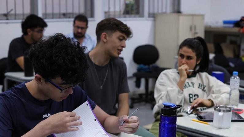 Maria Clara Freitas, aprovada em Arquitetura na USP, Unicamp e UFMG, revela sua estratégia.