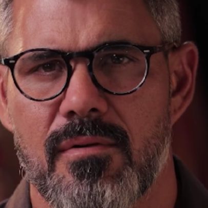 Juliano Cazarré é criticado por evento para fortalecer homens