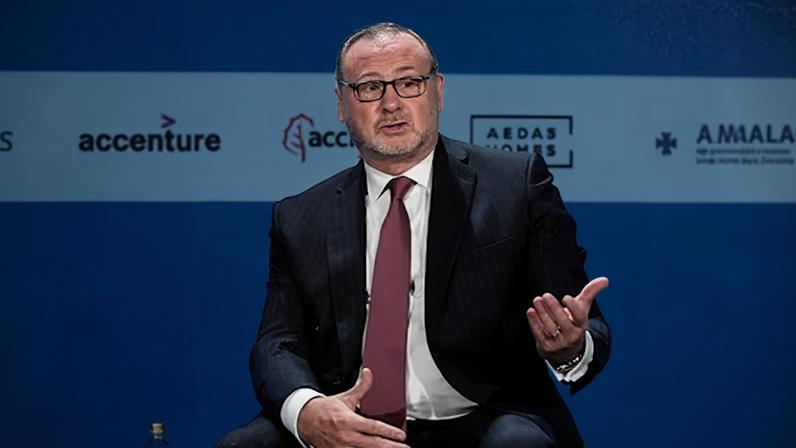 Abertis usa títulos híbridos perpétuos para captar 500 milhões e refinanciar