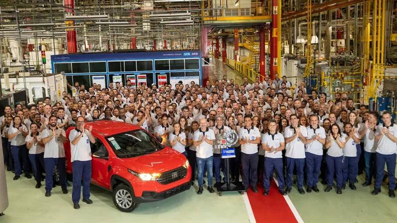 Fábrica da Stellantis alcança 17 milhões de transmissões produzidas