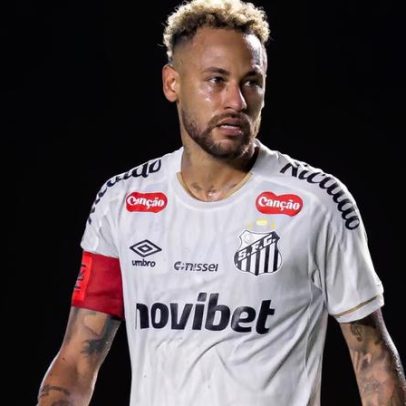 Conselheiros do Santos buscam anular contrato com empresa do pai de Neymar