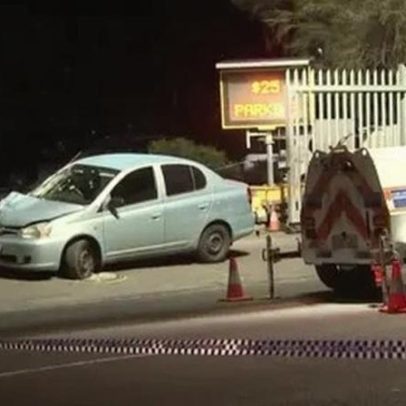 Uma pessoa morre após carro atingir pedestres em Melbourne, dizem policiais