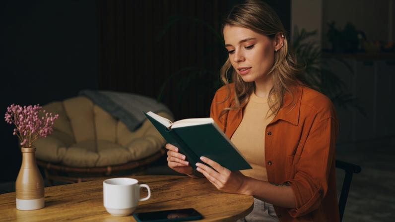 Livros ajudam a ampliar a visão sobre liderança e a fortalecer habilidades essenciais para lidar com os desafios do mundo dos negócios