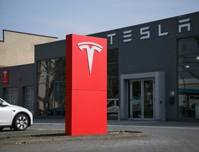 Tesla supera expectativas de lucro enquanto Musk foca IA e robôs