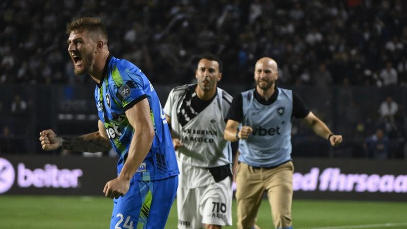 Bellão comemora | Vasco x Botafogo - Brasileirão 2026 — Foto: André Durão