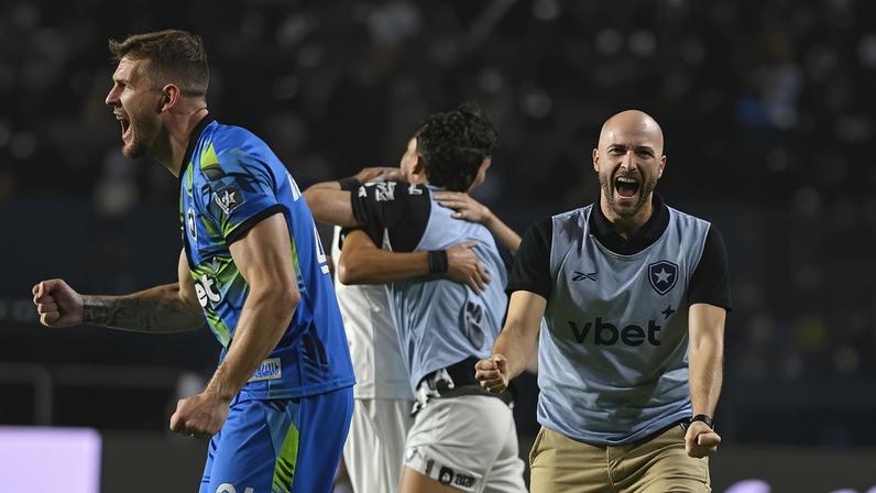Bellão comemora | Vasco x Botafogo - Brasileirão 2026 — Foto: André Durão